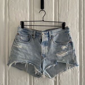 Womens Levi’s 501 Cutoff Shorts Size 30